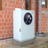 Ogrevalna toplotna črpalka zrak-voda Termotehnika, stranka:Lenarčič, Brusnice