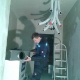Montaža prezračevalnih cevi in razdelilnih škatel
