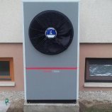 Toplotna črpalka zrak-voda Kronoterm, stranka: Gomilšek, Senovo