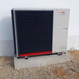 Toplotna črpalka zrak-voda Kronoterm WPLV 09, stranka: Saramati, 3 hiše